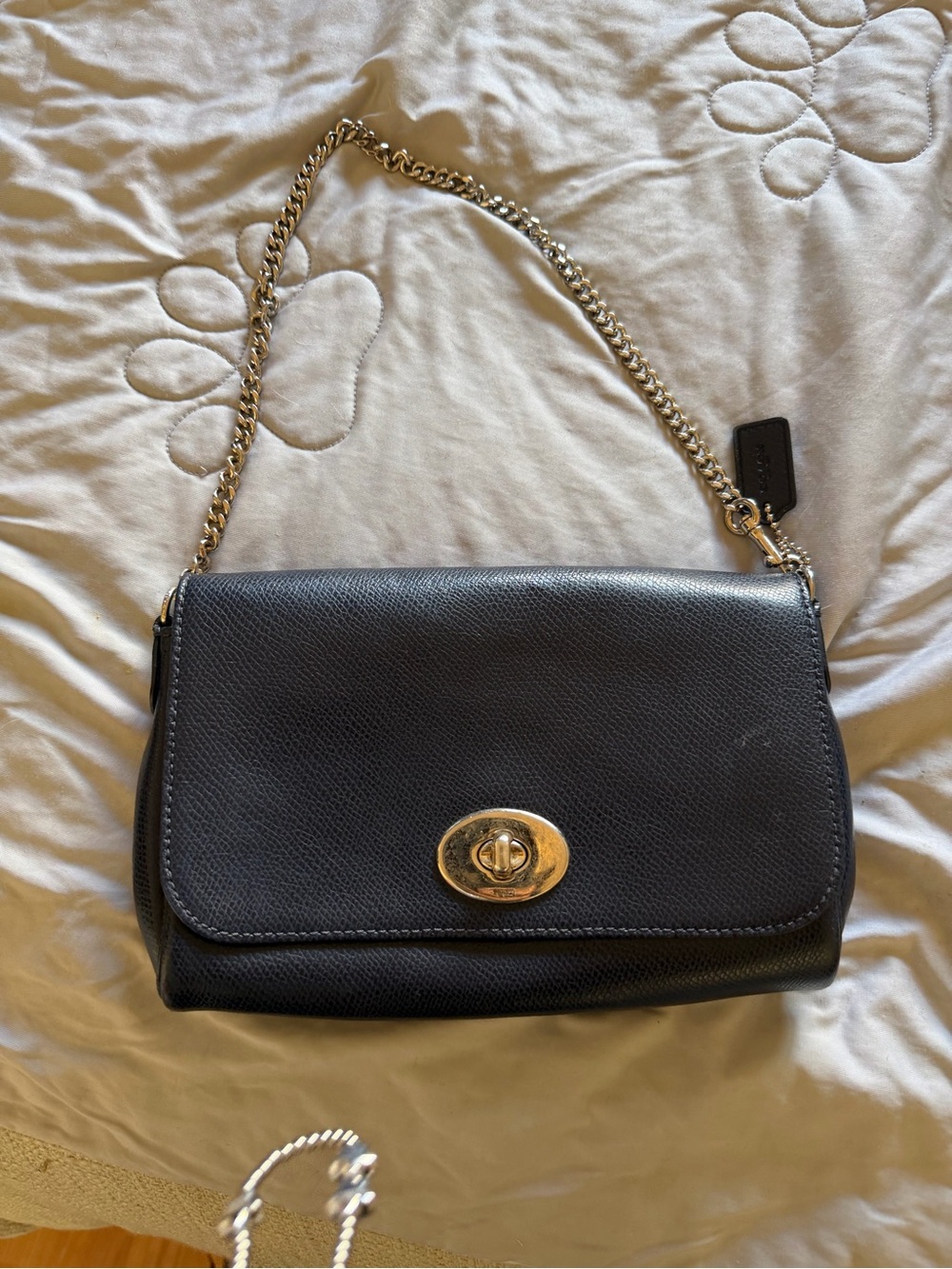Coach Black Leather Shoulder Bag with Gold Turnlock
